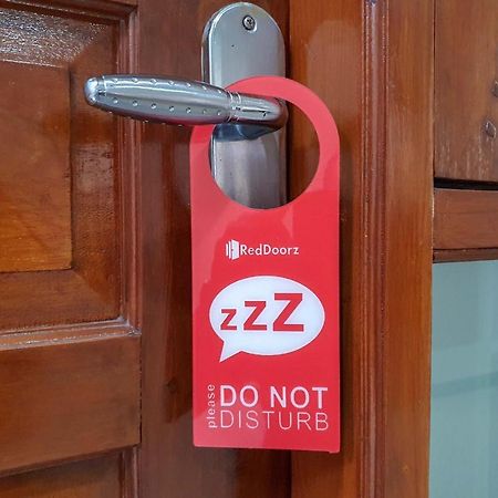 Reddoorz Syariah Near Solo Paragon Mall 2 Bonorejo Exterior foto
