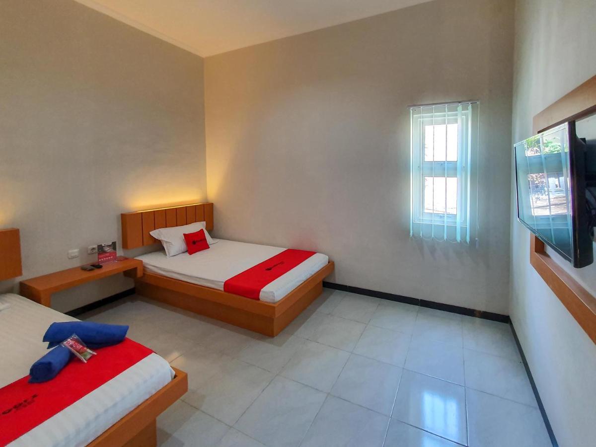Reddoorz Syariah Near Solo Paragon Mall 2 Bonorejo Exterior foto